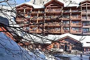 Family friendly hotel in the heart of Val d\'Isere. Photo: Le Blizzard
